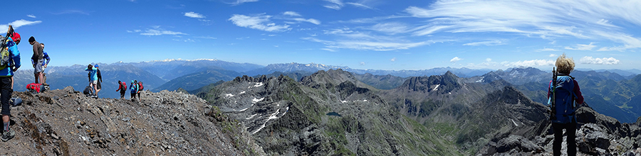 Dal Pizzo del Diavolo di Malgina (2926 m) vista panoramica a nord 